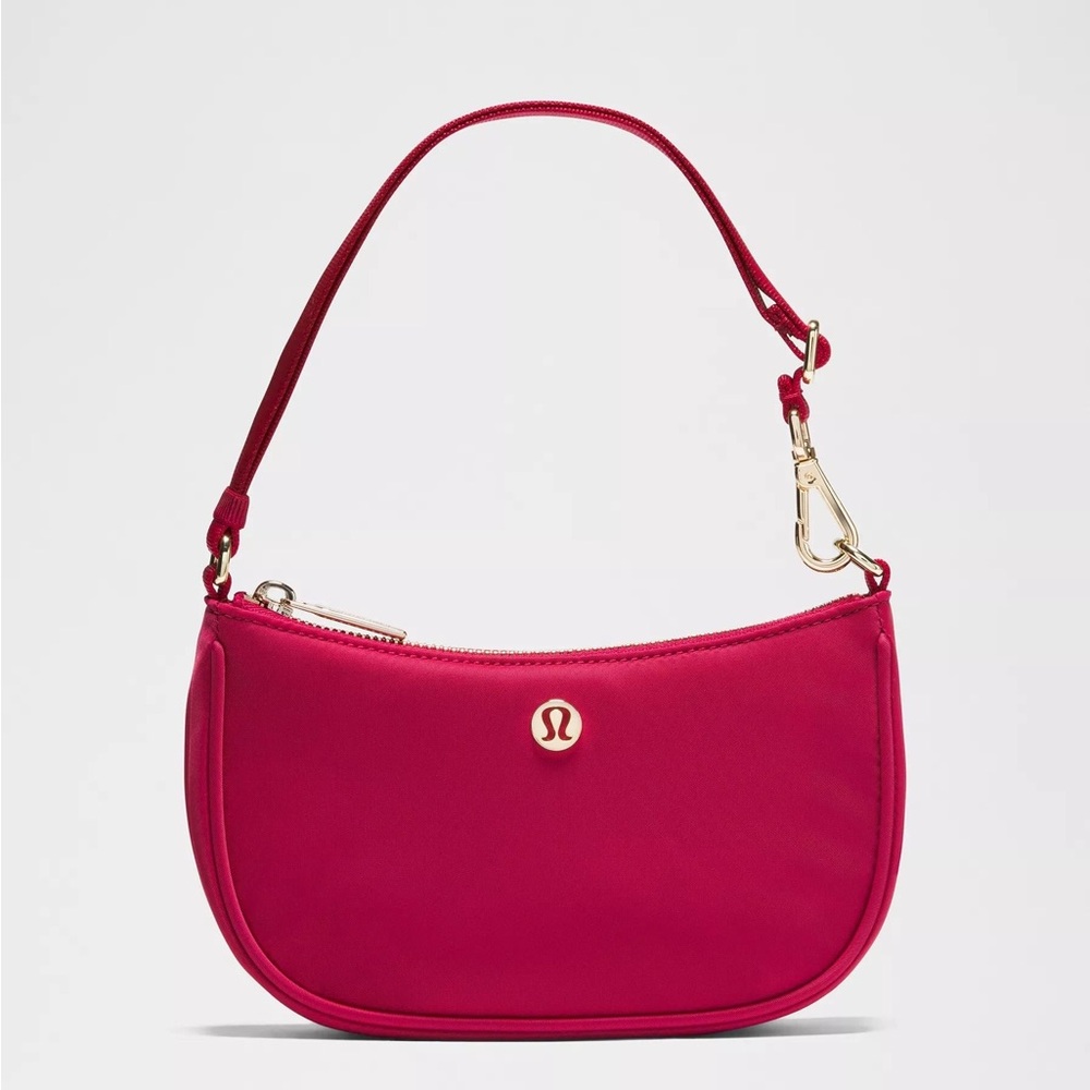 Lululemon City Essentials Mini Bag 1L